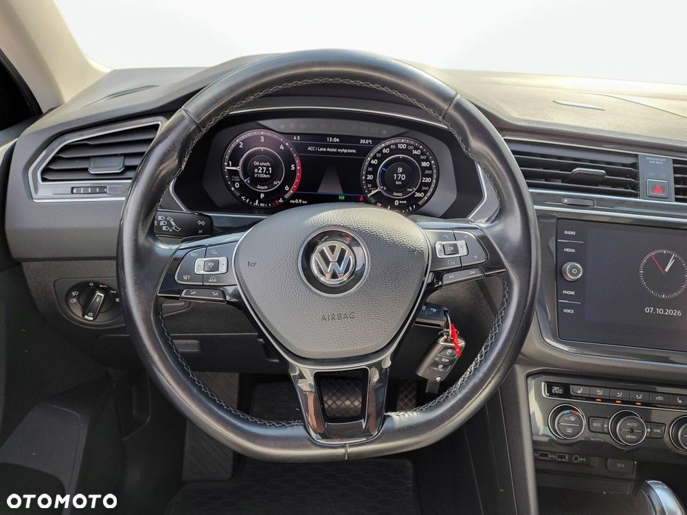 Volkswagen Tiguan - 19