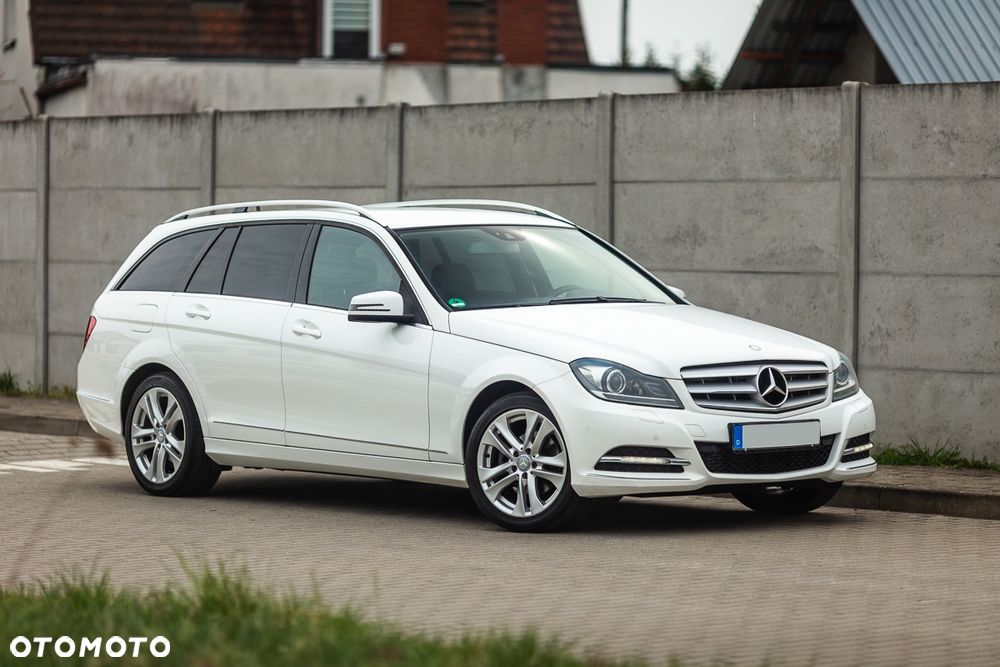 Mercedes-Benz Klasa C 180 (BlueEFFICIENCY) Avantgarde - 5