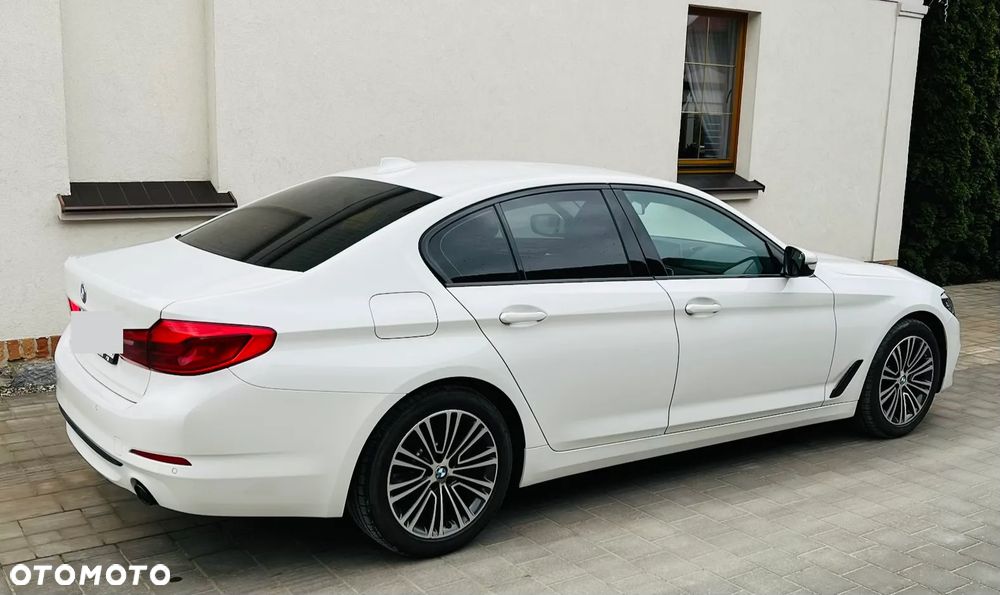 BMW Seria 5 520i GPF Sport Line sport - 5