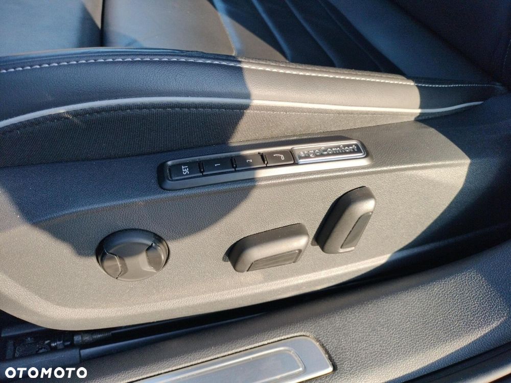 Volkswagen Arteon 2.0 TSI R-Line DSG - 11