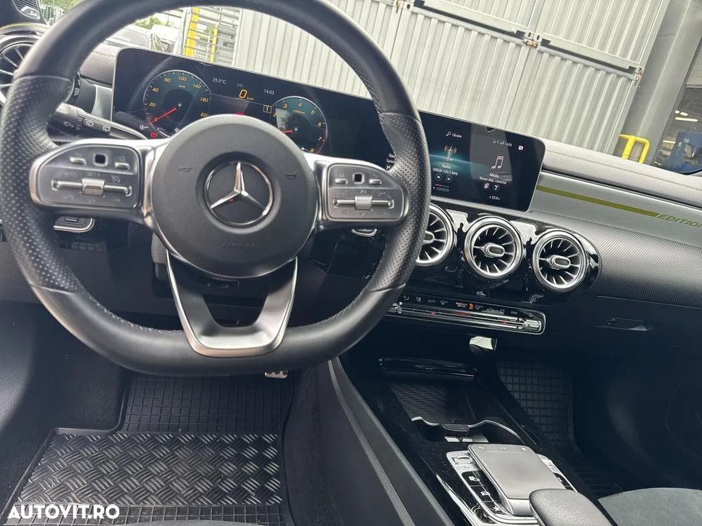 Mercedes-Benz A 250 Aut. - 11