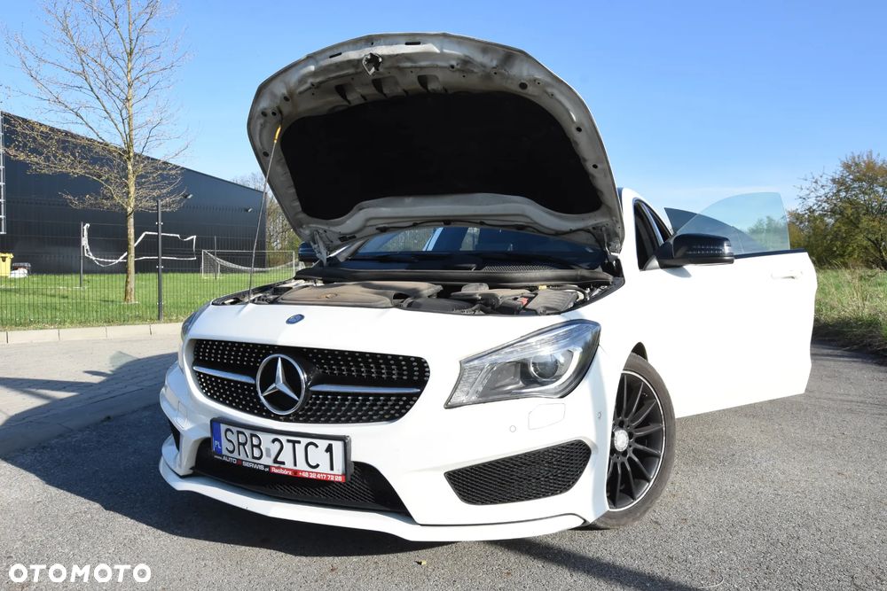 Mercedes-Benz CLA 200 AMG Line - 4