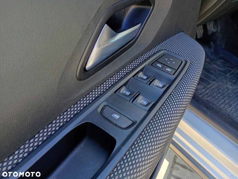 Dacia Jogger 1.0 TCe Comfort 7os - 9