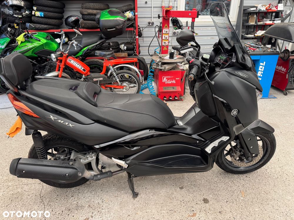 Yamaha X-max - 8