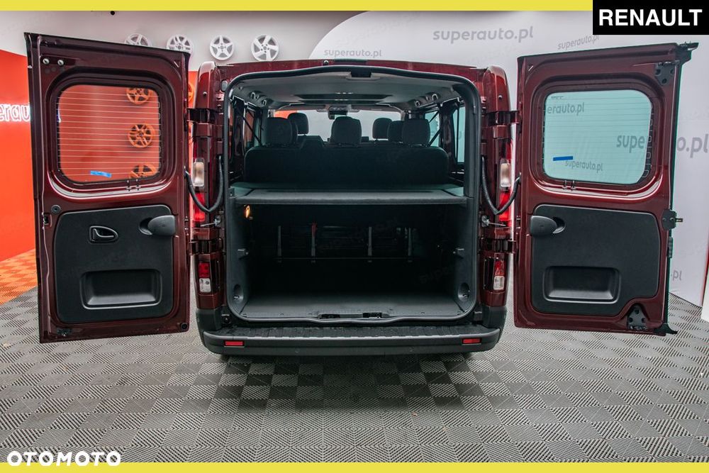 Renault Trafic - 26