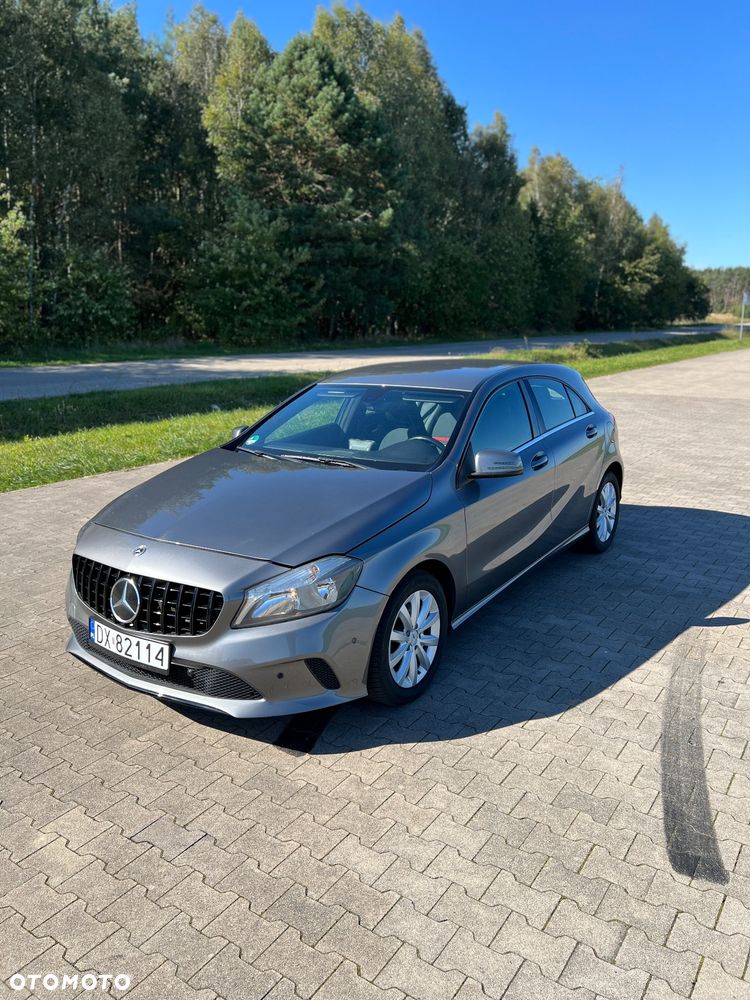Mercedes-Benz Klasa A 180 (BlueEFFICIENCY) Style - 1