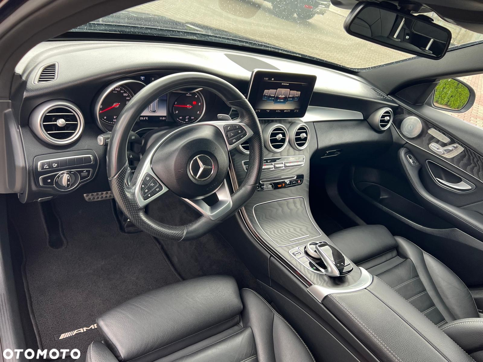 Mercedes-Benz Klasa C 250 d 4Matic T 9G-TRONIC AMG Line - 9