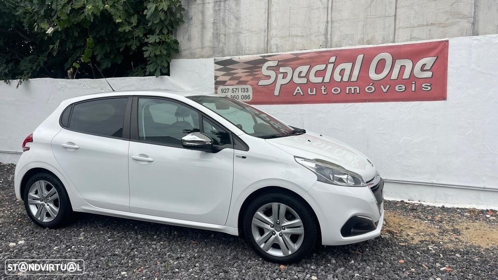 Peugeot 208 1.2 VTi SE Style - 8