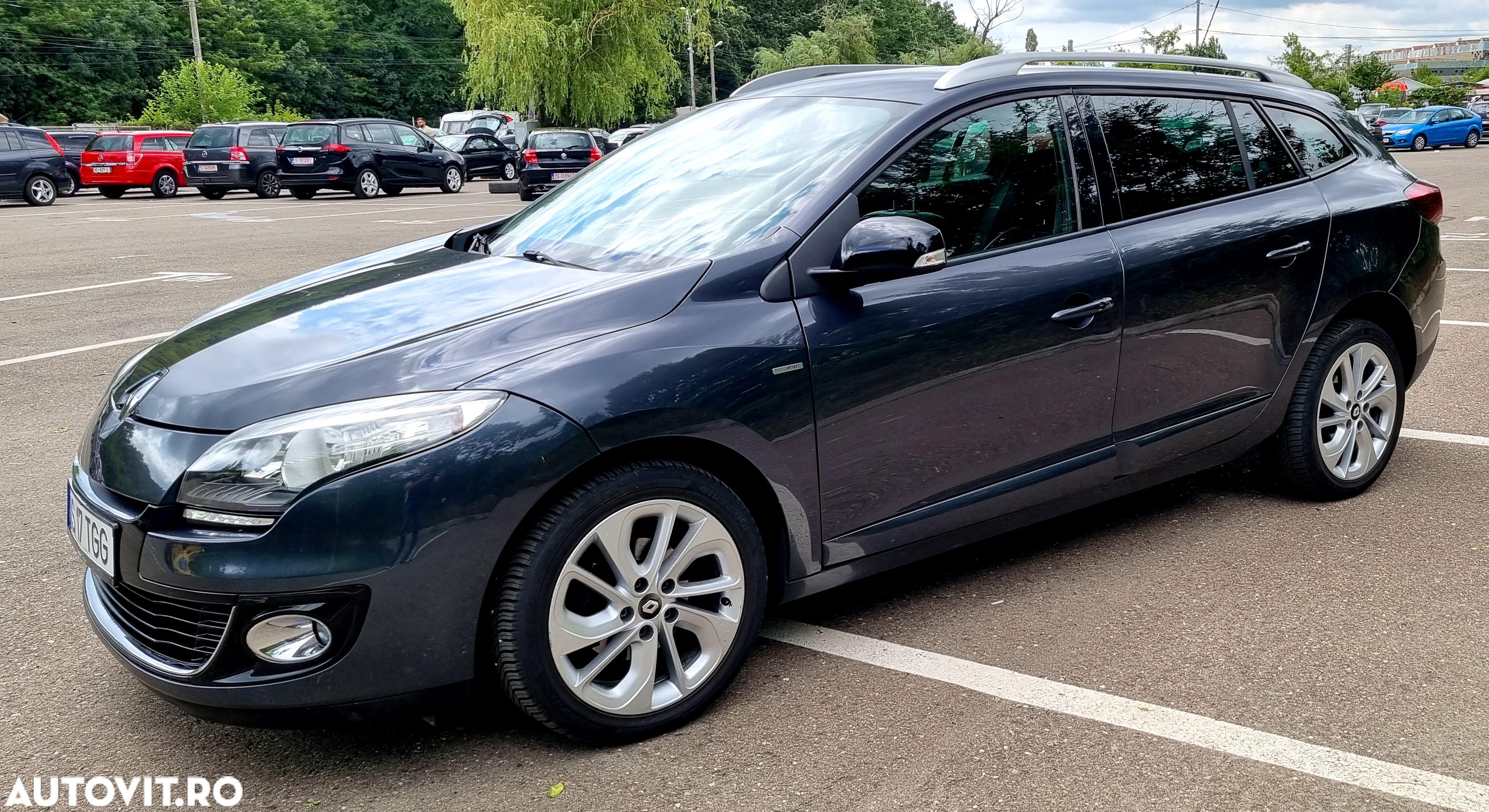 Renault Megane ENERGY dCi 110 Start & Stop Bose Edition - 4