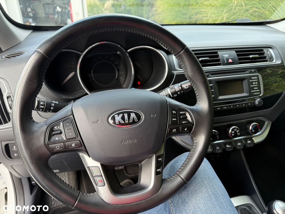 Kia Rio 1.2 Business Line - 9