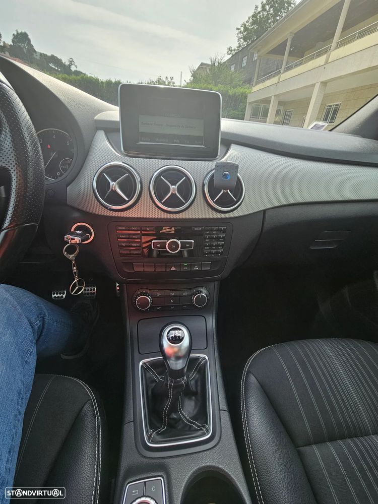 Mercedes-Benz B 180 CDI Urban - 8
