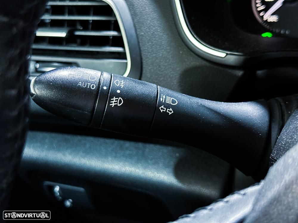 Renault Mégane 1.5 dCi Bose Edition EDC - 26