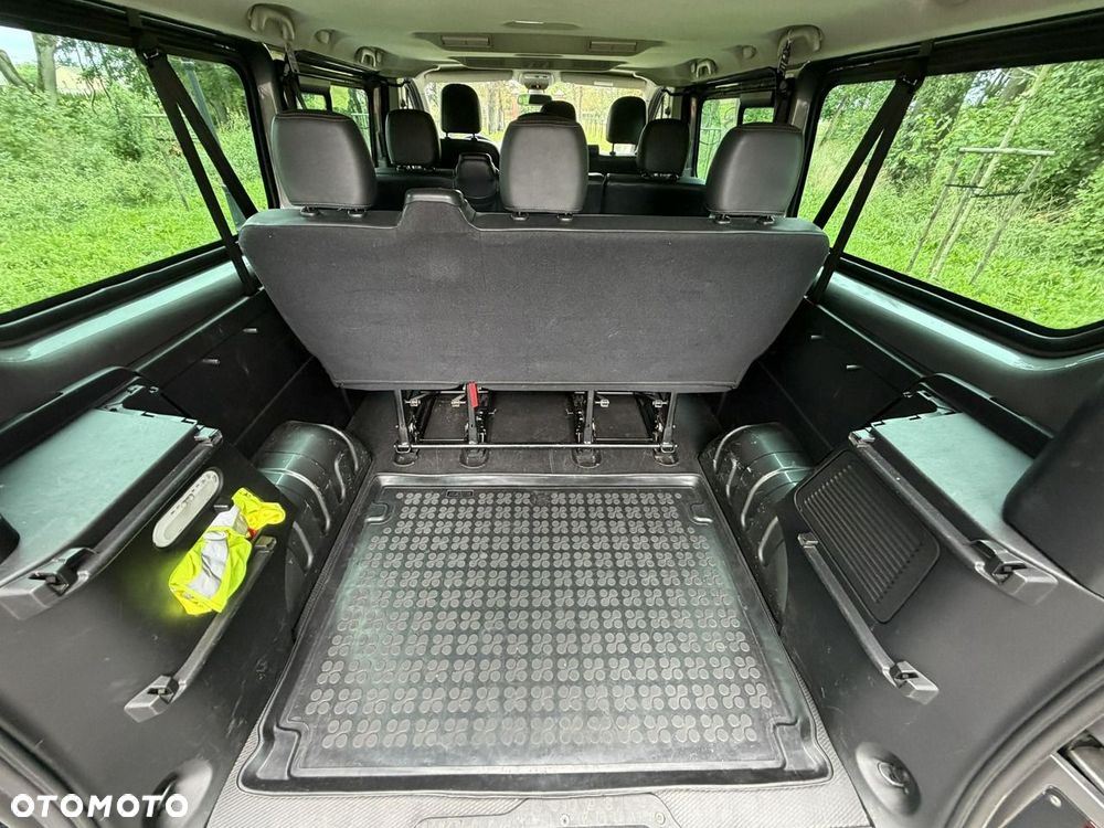 Opel Vivaro - 25