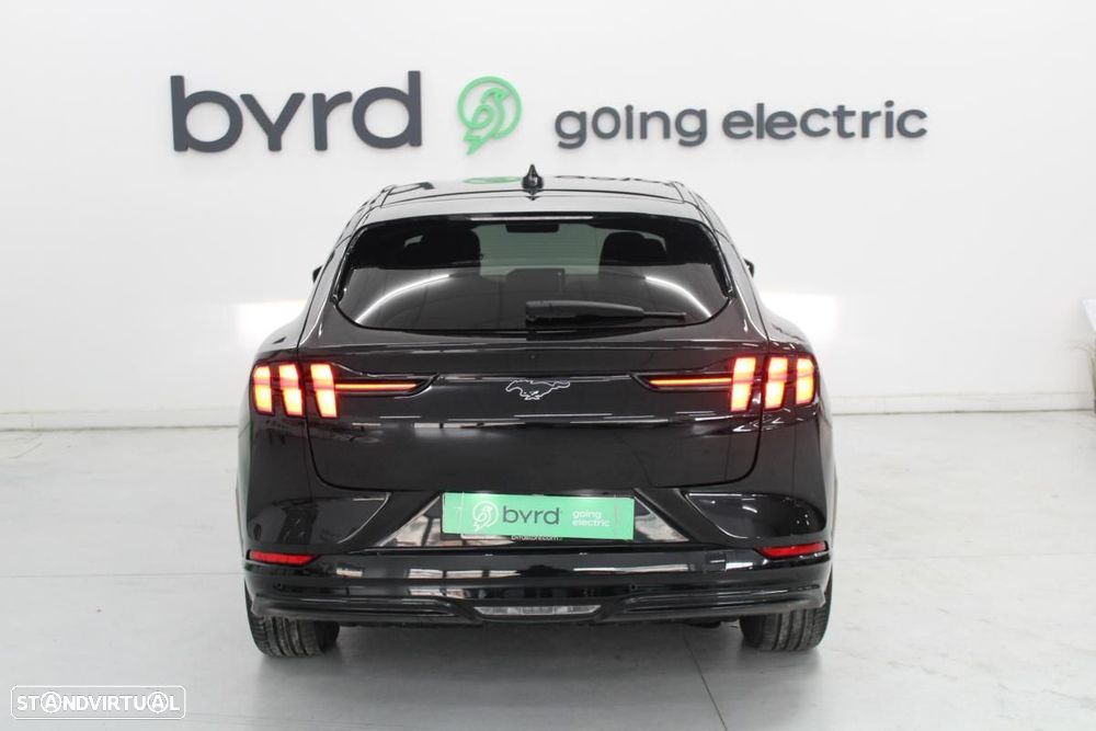 Ford Mustang Mach-E 72.6 kWh Premium AWD - 5