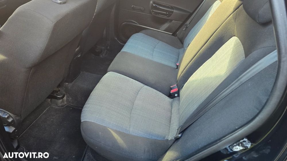 Kia Ceed 1.6 CRDi 128 Dream-Team Edition - 11