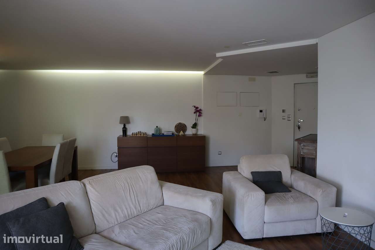 Apartamento t3 à venda na Rua Alfredo Marceneiro - Grande imagem: 3/21