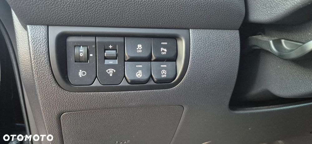 Kia Rio 1.1 CRDI Fifa World Cup Edition - 9