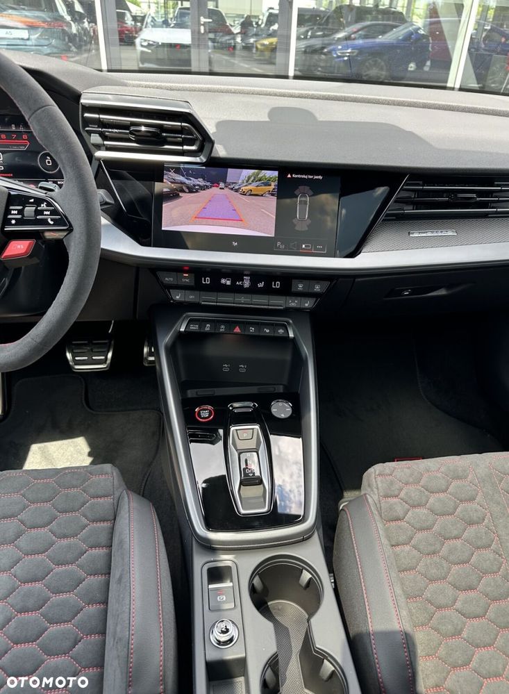 Audi RS3 Sportback - 16