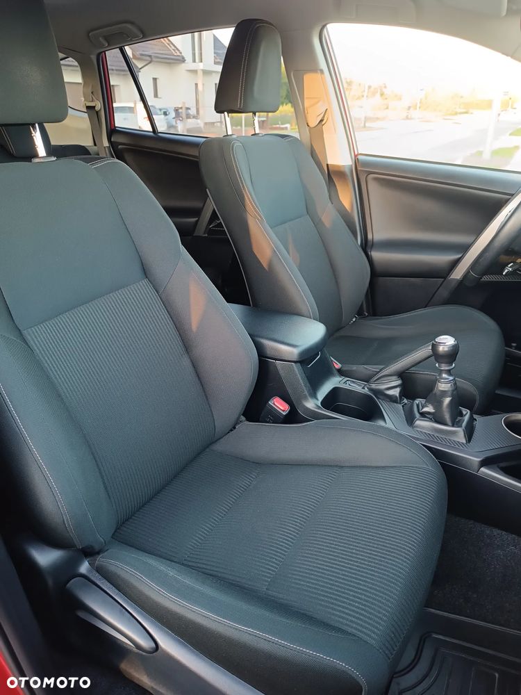 Toyota RAV4 2.0 4x4 Comfort - 28