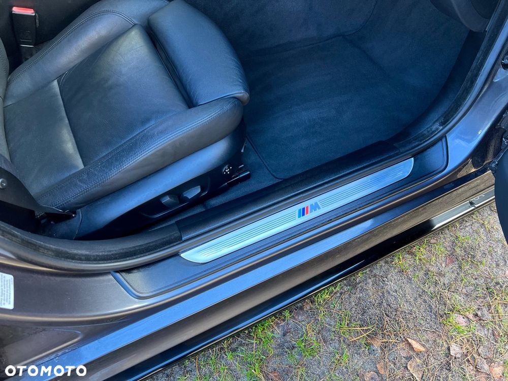 BMW Seria 3 330i Touring Edition Sport - 9