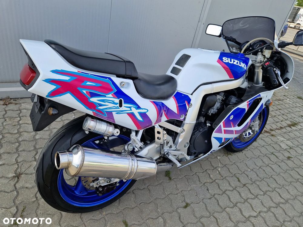 Suzuki GSX-R - 11