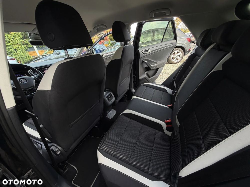 Volkswagen T-Roc - 20