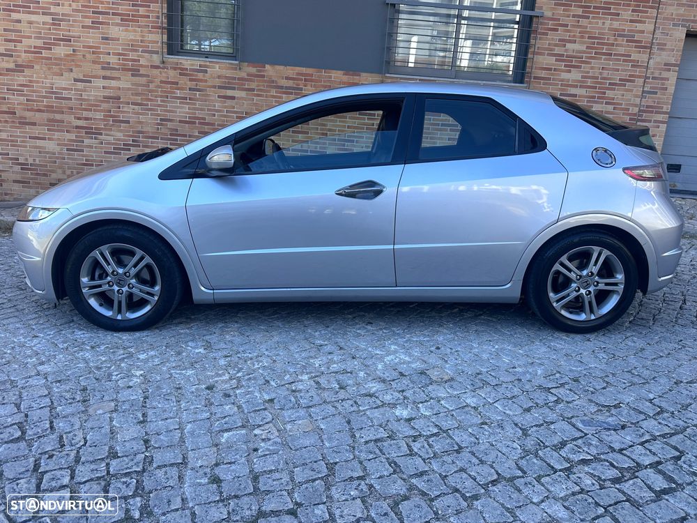 Honda Civic 1.4 i-VTEC Sport Edition - 2