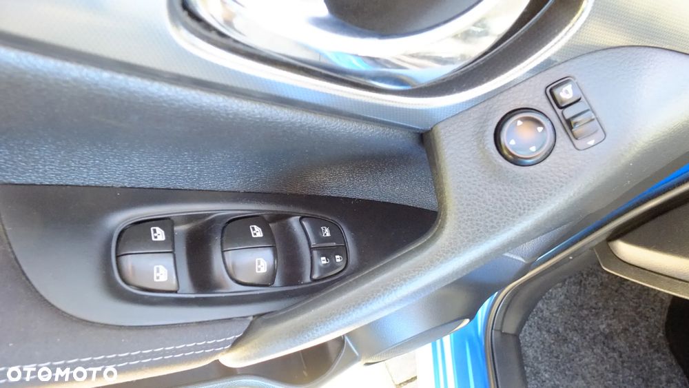 Nissan Qashqai 1.2 DIG-T N-Connecta Xtronic EU6 - 23