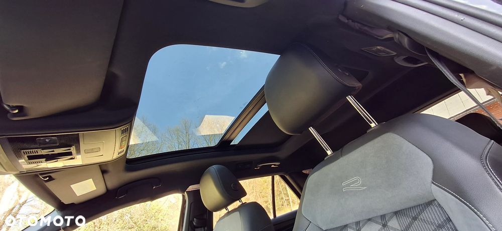 Volkswagen T-Roc 1.5 TSI OPF DSG R-Line - 11