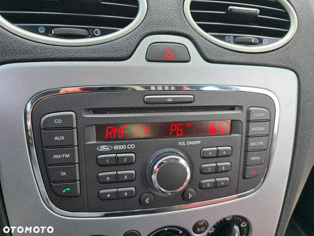 Ford Focus - 30