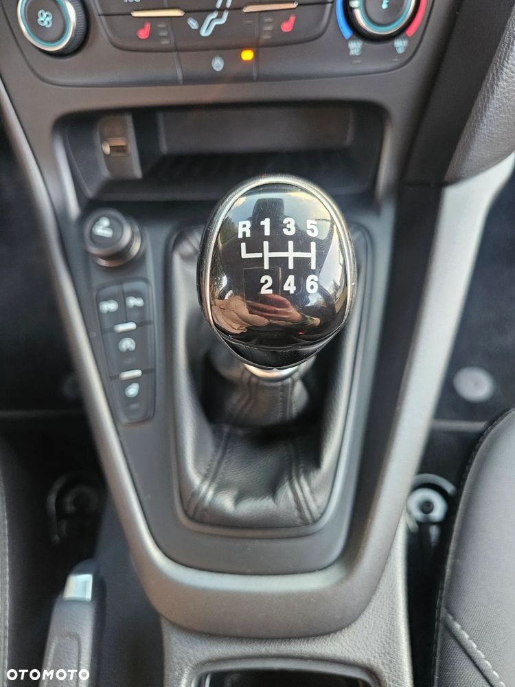 Ford Focus 1.5 EcoBlue Start-Stopp-System TITANIUM STYLE - 17