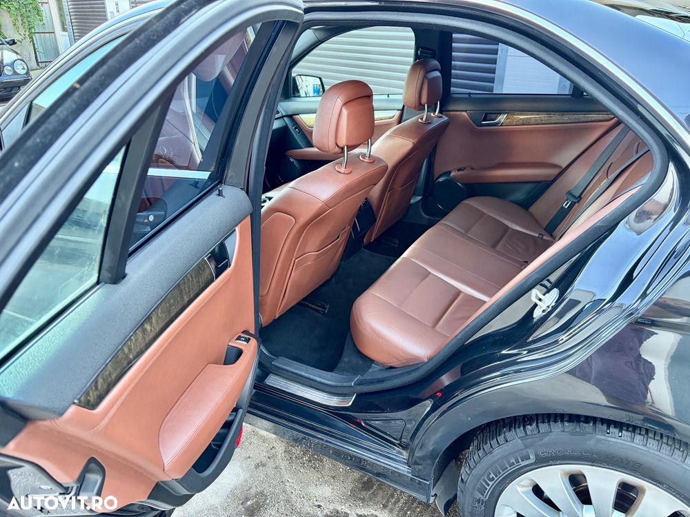 MERCEDES-BENZ C-Class 2010 — imagine 13