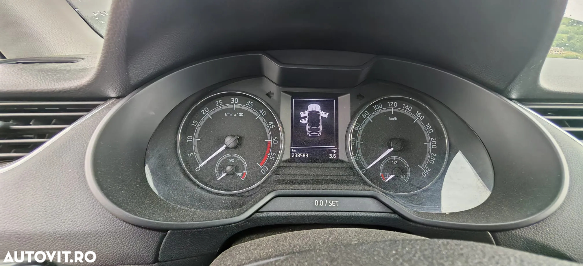 Skoda Octavia 1.6 TDI DSG Ambition - 9
