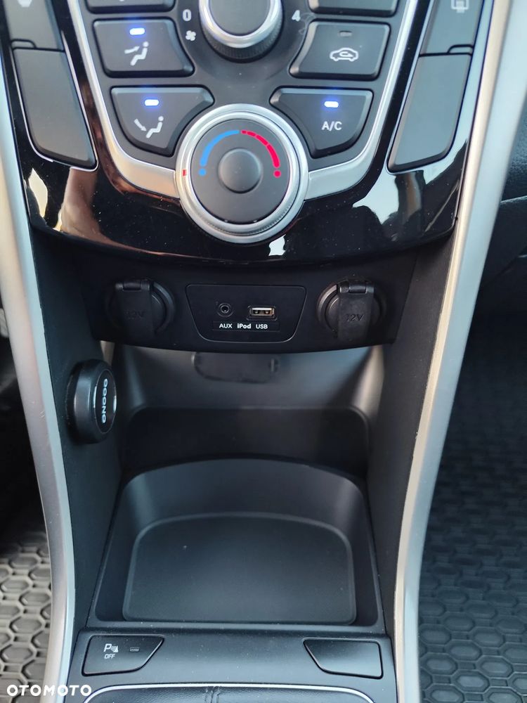 Hyundai i30 blue 1.4 Classic Navigation - 15