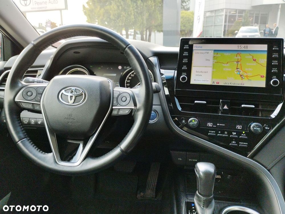 Toyota Camry 2.5 Hybrid Executive CVT - 12