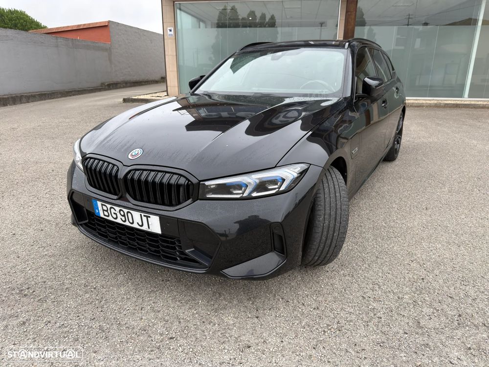 BMW 330 e Pack 50 anos M Auto - 2