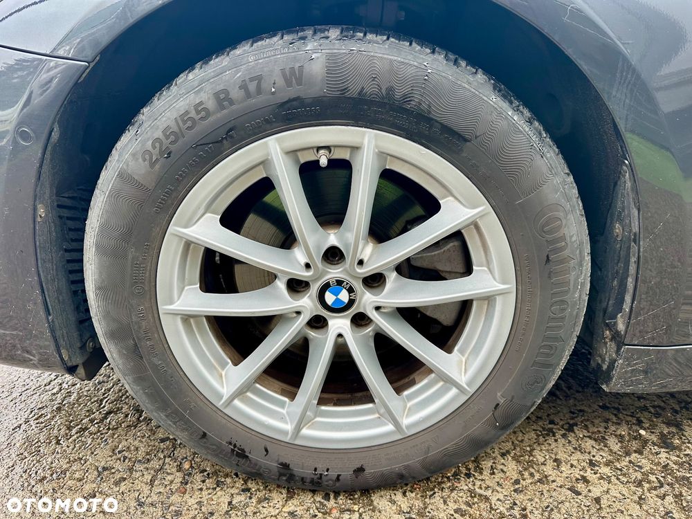 BMW Seria 5 520d - 30