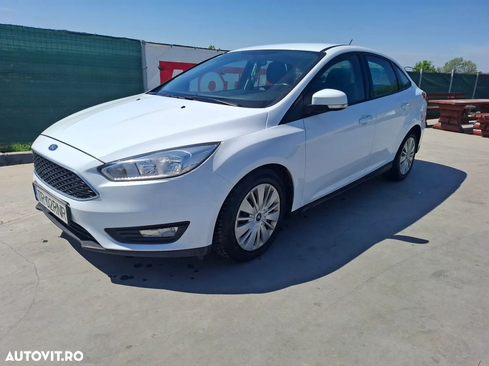 Ford Focus 1.0 EcoBoost Trend - 10