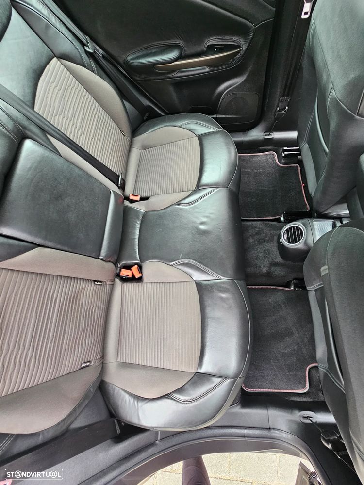 Alfa Romeo Giulietta 2.0 JTDM Exclusive TCT - 17