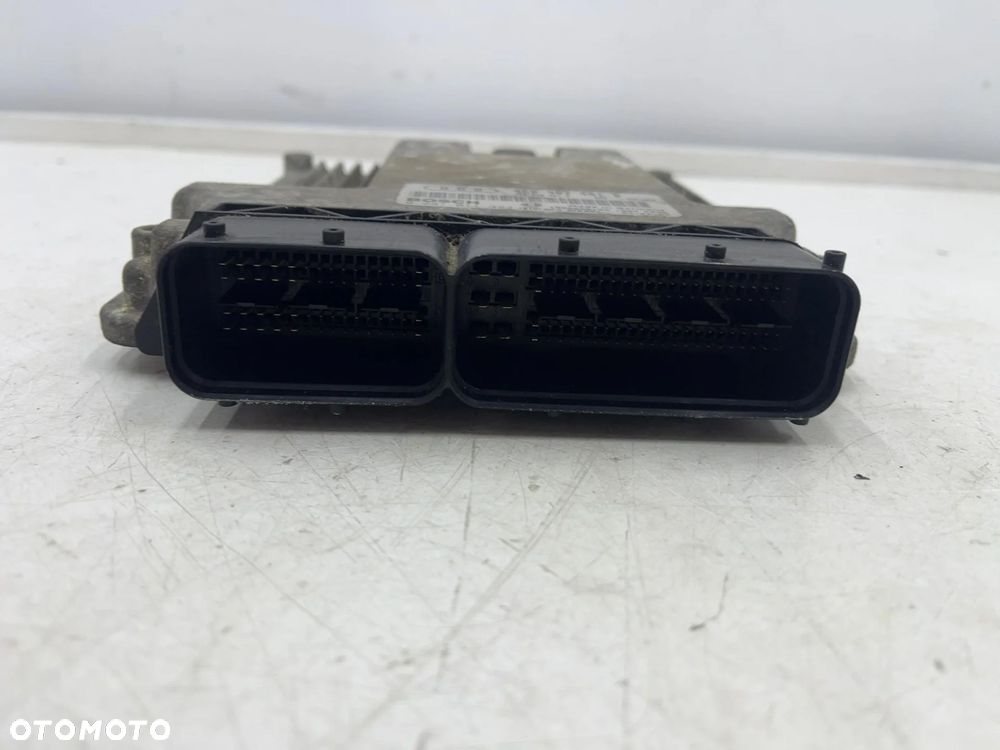Komputer silnika Audi A8 D3 3.0 TDI sterownik ECU 4e0907401b 0281011327 - 2