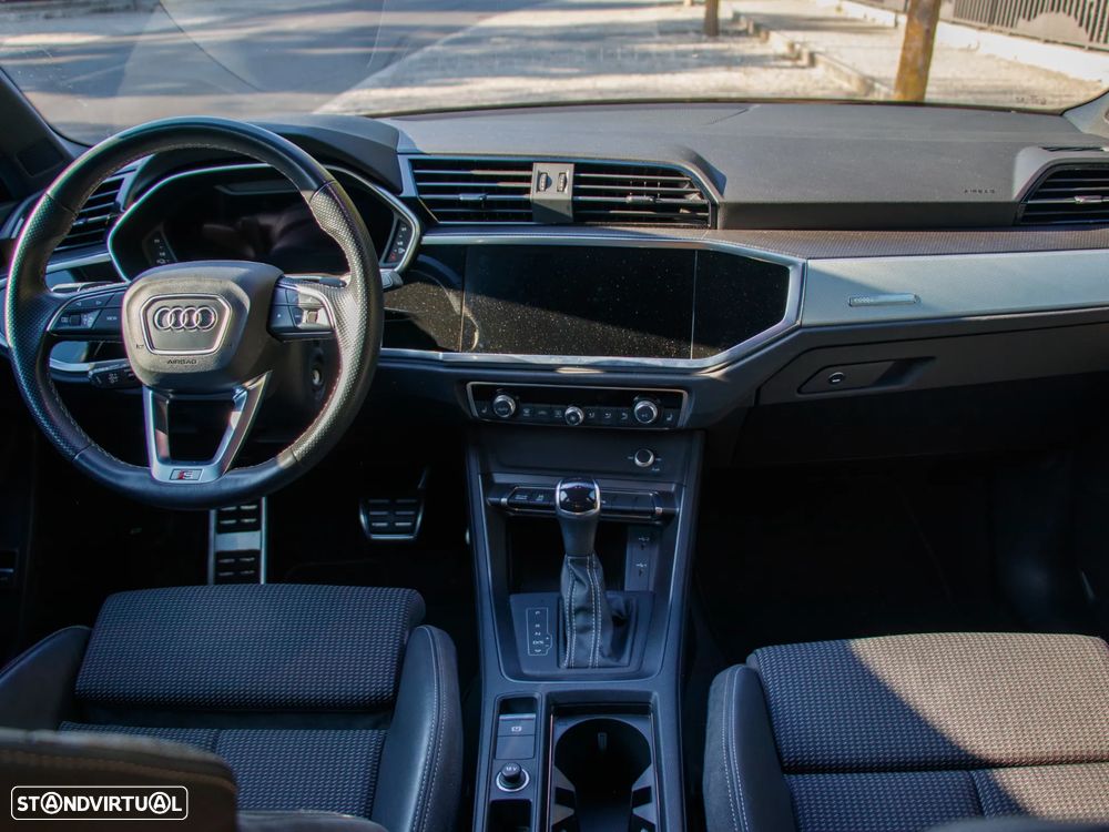 Audi Q3 45 TFSIe S tronic S line - 11