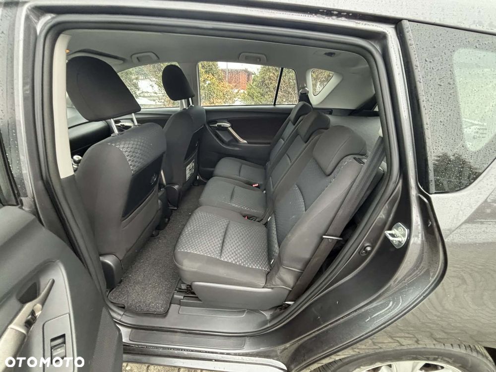 Toyota Verso 2.0 D-4D Life - 14