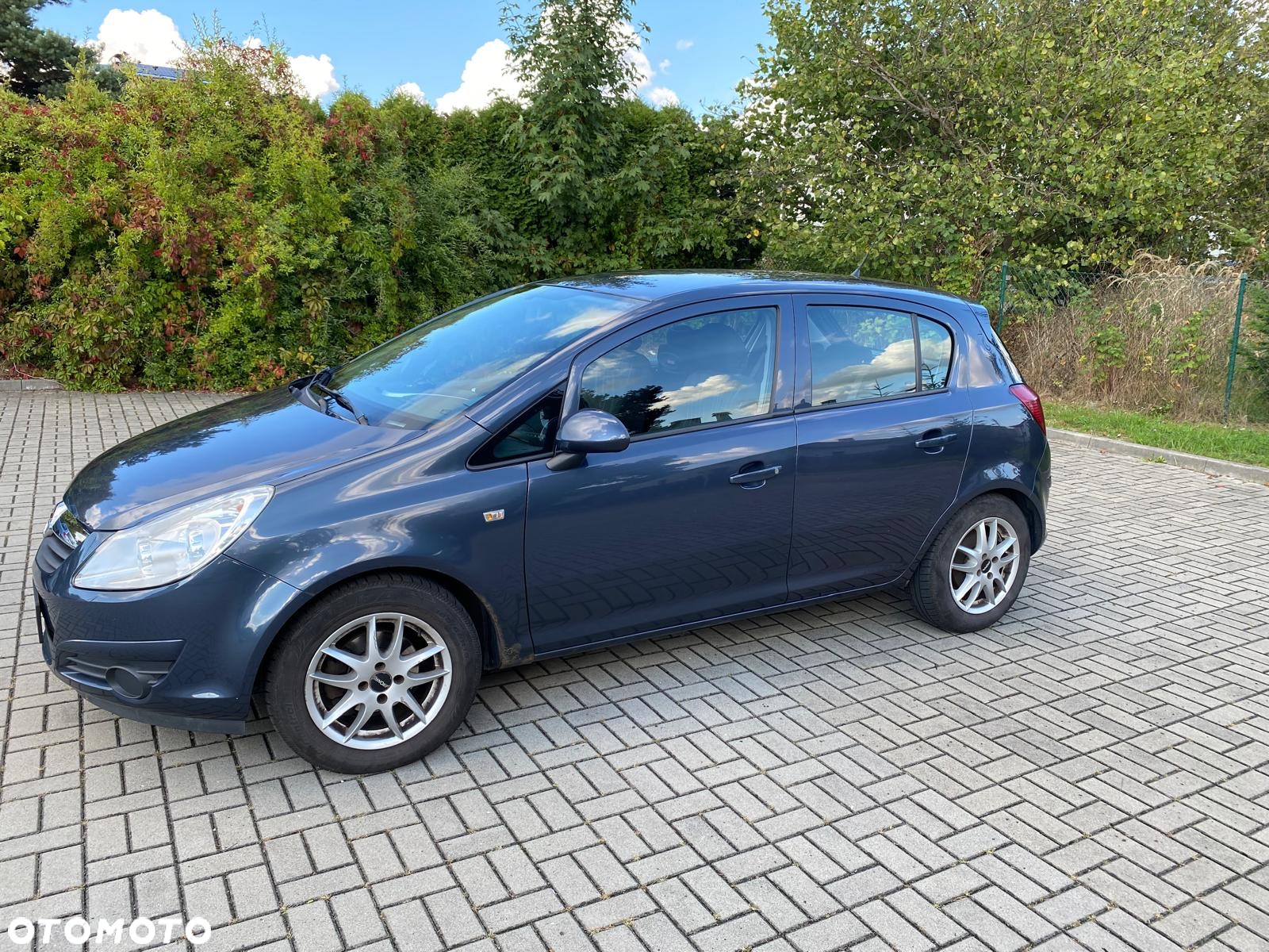 Opel Corsa 1.2 16V Essentia - 2