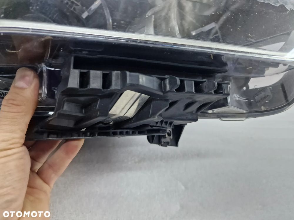 BMW X1 F48 15- PRAWA LAMPA PRZEDNIA PRZÓD FULL LED , NR 6311-7495004-03 / 63117495004 / 7495004 , NR AUKCJI LA31 - 9
