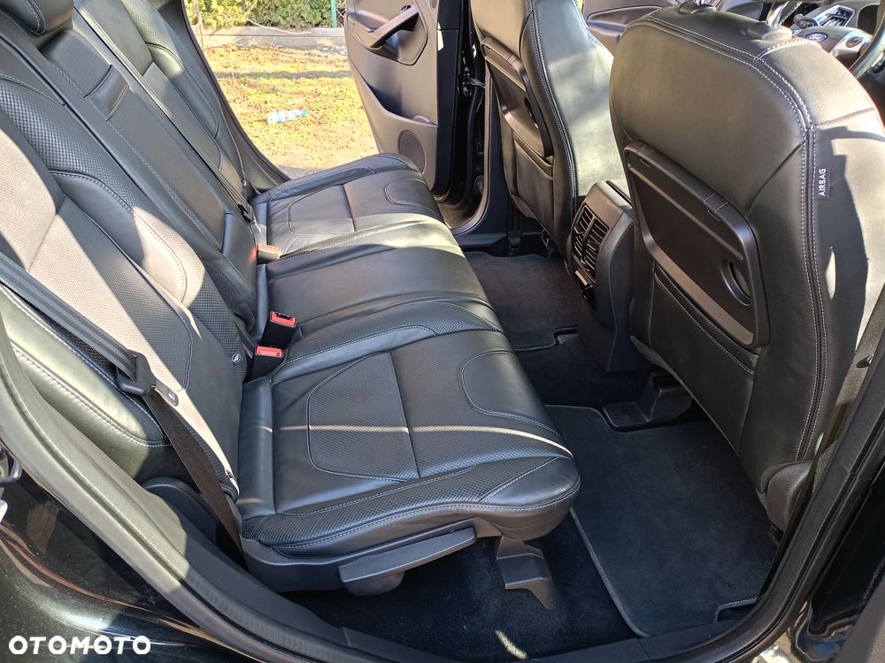 Ford Kuga 2.0 TDCi 4x4 Titanium - 10