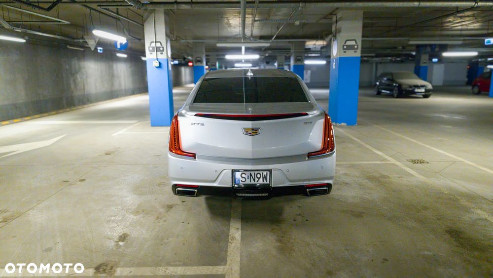 Cadillac XTS - 6
