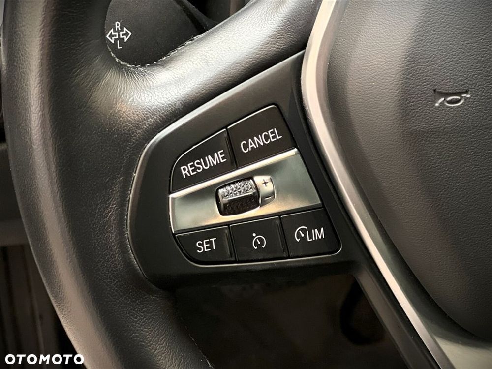 BMW Seria 3 320d xDrive - 19