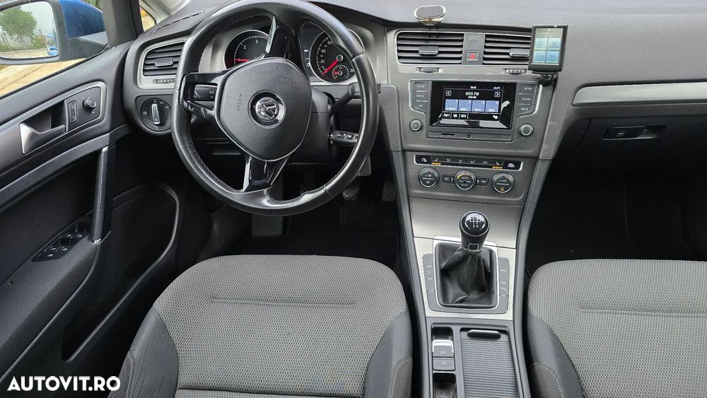 Volkswagen Golf 1.6 TDI BlueMotion Technology Comfortline - 8