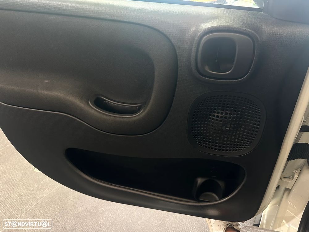 Fiat Panda 1.0 Hybrid Cross - 11