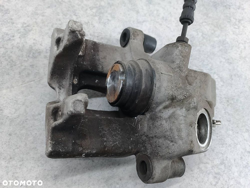 ZACISK HAMULCOWY PRAWY TYŁ PEUGEOT 508 I SW CZH2408 ABE 2.0 HDI - 7